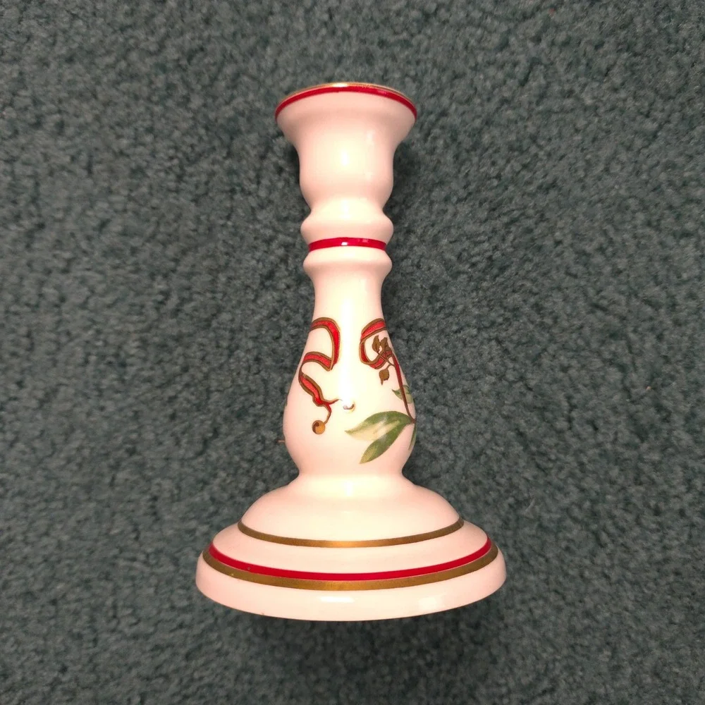 Tiffany & Co Tiffany Garland Christmas Candlestick Holder Bone China England